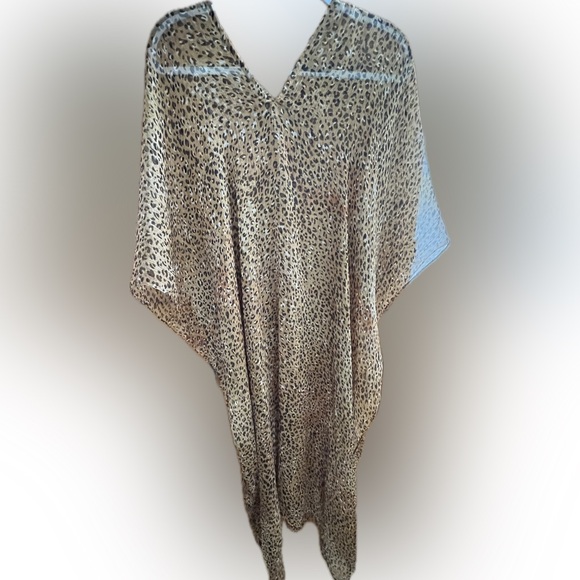 🐆⛱️👙V-Neck Sheer Maxi Leopard Print Swimsuit Cover Up / Poncho / Beach & Pool - Picture 9 of 17